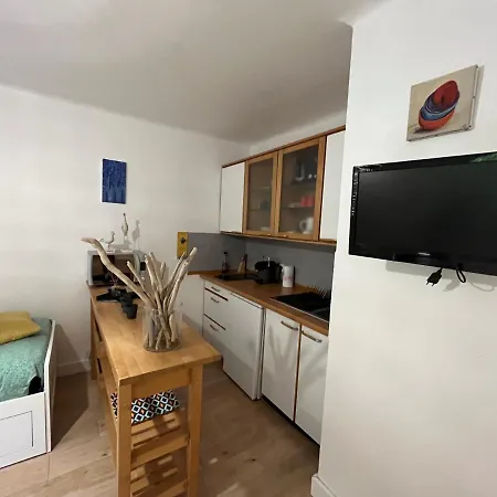 Charmant Studio A Giens Proche De La Mer